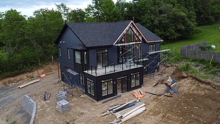 84FC11E9-85EB-48C1-B128-99C3C9F21C63